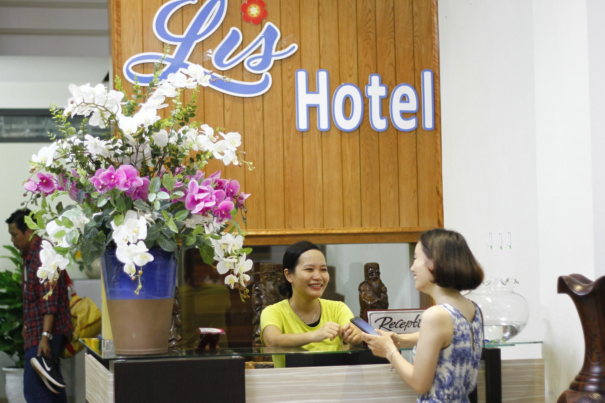Lis Hotel Da Nang Bagian luar foto